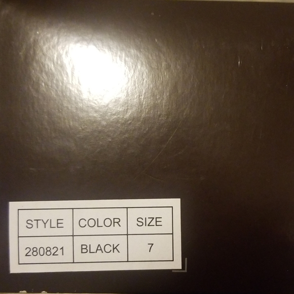 Henri Bendel Sandels (Miss Bendel Jelly Sandal) - Picture 2 of 5